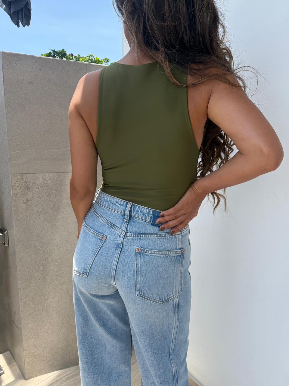 Body New Luciana