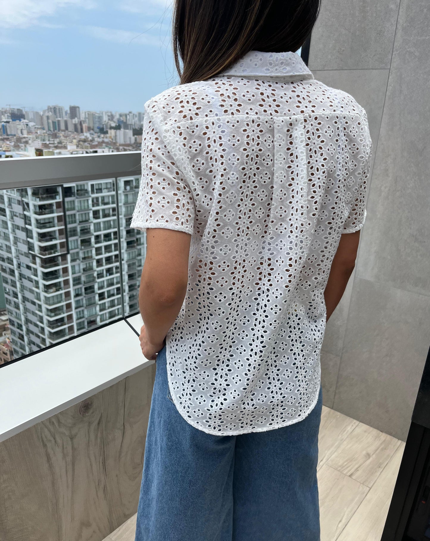 Blusa Brodery Perforada