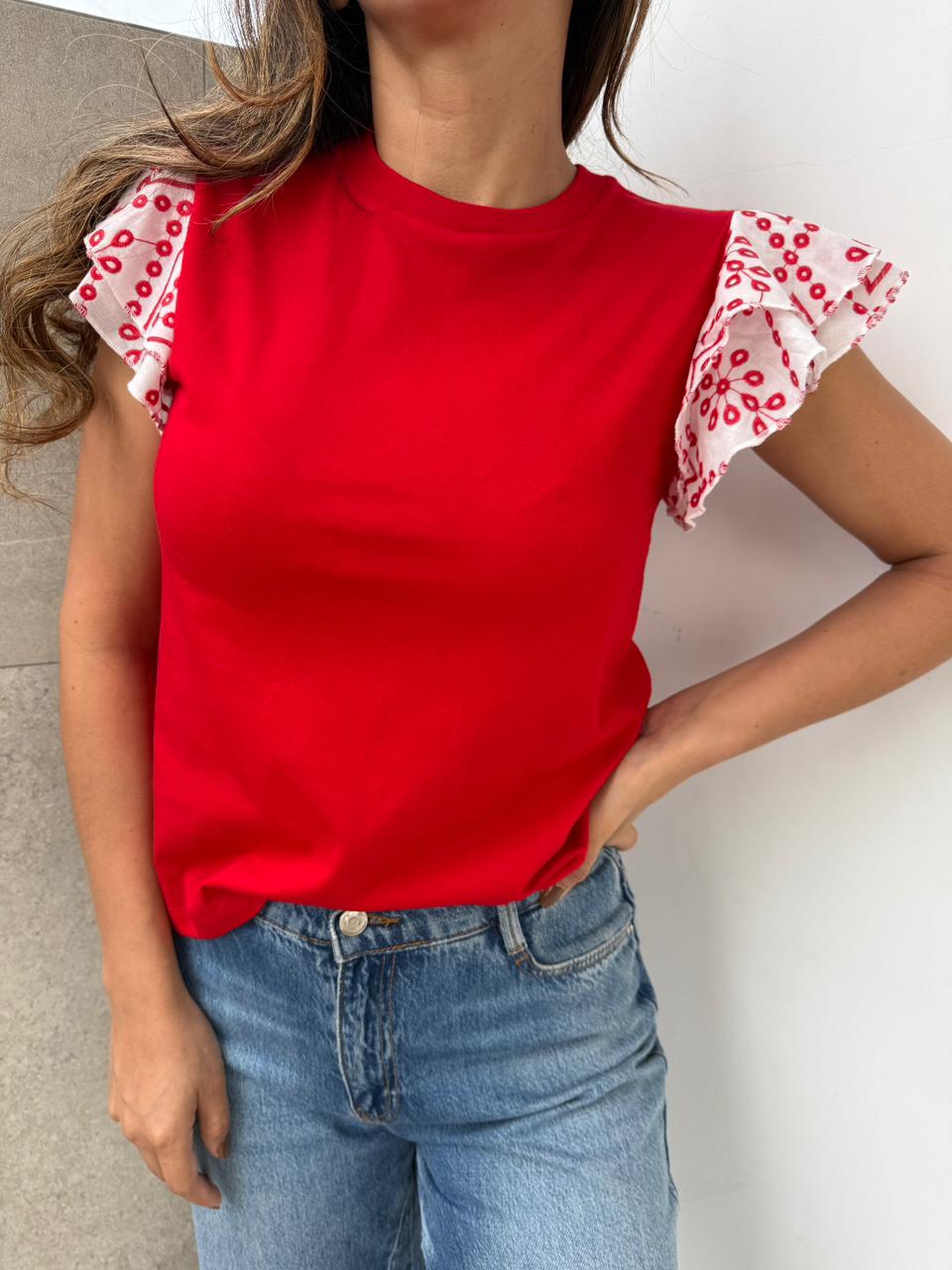 Camiseta Broderie