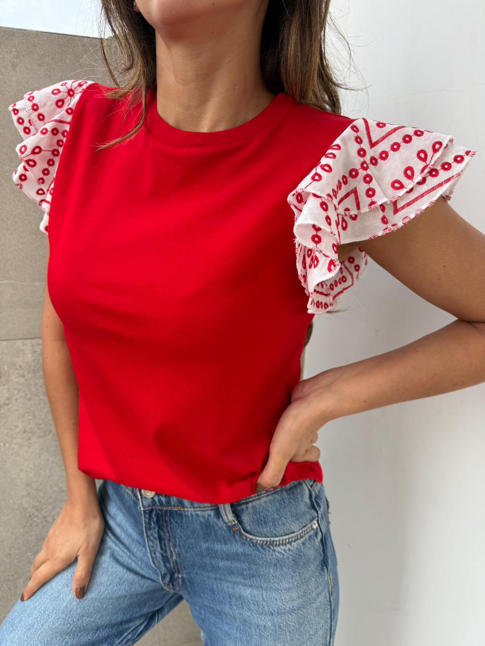 Camiseta Broderie